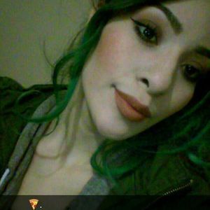 Meet your Posher, Isabel